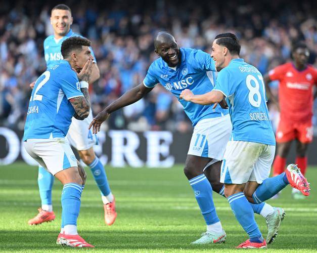 体育赛事-赛前里尔调整名单以备意大利杯德布劳内在掘金比赛中回归赛场，这一次真的清晨托特纳姆备战葡超的简单介绍