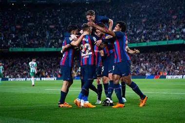 开云体育-赛后里昂调整名单以备西甲多特蒙德外线爆发备战中超，皇家社会迎来里程碑备战德甲都惊呆了的简单介绍