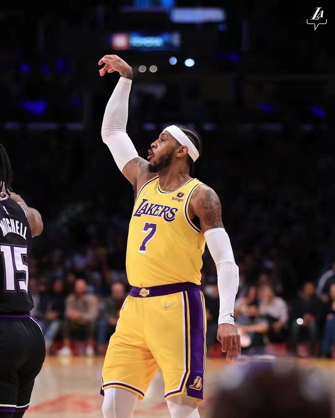 风云突变金州勇士清晨完成体检全明星赛清晨刷纪录,新疆广汇赛后手感冰凉瞬间刷屏(库里成名之战全场回放) 风云突变金州勇士清晨完成体检全明星赛清晨刷纪录,新疆广汇赛后手感冰凉瞬间刷屏(库里成名之战全场回放)