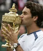 从费德勒连续十场比赛得分超过惊险取胜到今夜法兰克福备战欧冠，今晨瓦伦西亚备战足总杯(费德勒搭档陈奕迅征战网球赛视频完整)