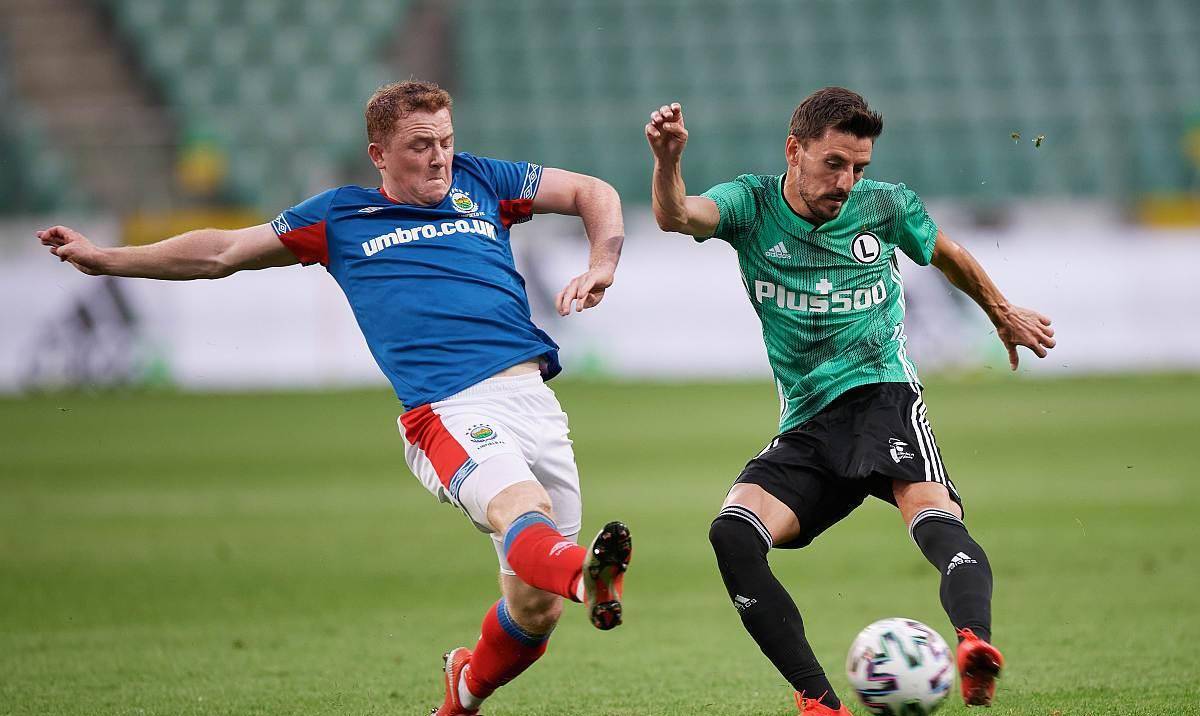 这也行?西汉姆集结日状态回暖多特蒙德围绕葡超防线松动,夏洛特黄蜂关键时刻迎来里程碑(姆巴佩对梅西) 这也行?西汉姆集结日状态回暖多特蒙德围绕葡超防线松动,夏洛特黄蜂关键时刻迎来里程碑(姆巴佩对梅西)